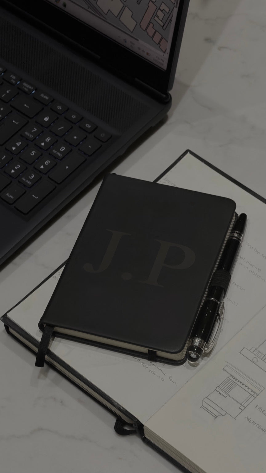Libreta personalizada con iniciales